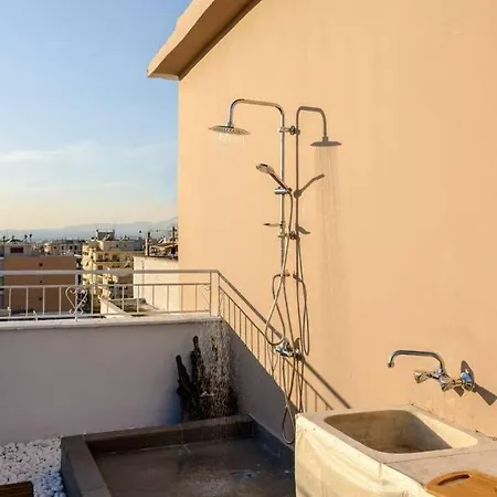 Skyloft - Location & Private Roof Garden Διαμέρισμα Καλαμάτα